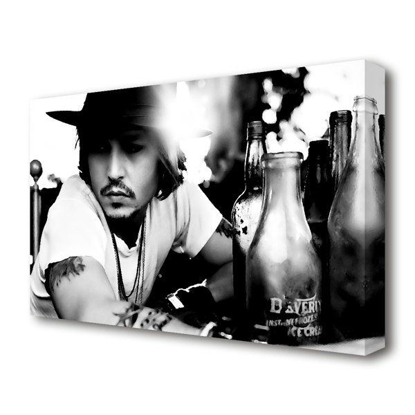 East Urban Home Fotodruck Johnny Depp Hat Black And White